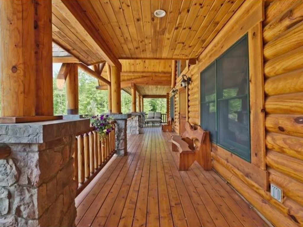 Moose Lake Ranch — lodge and grounds