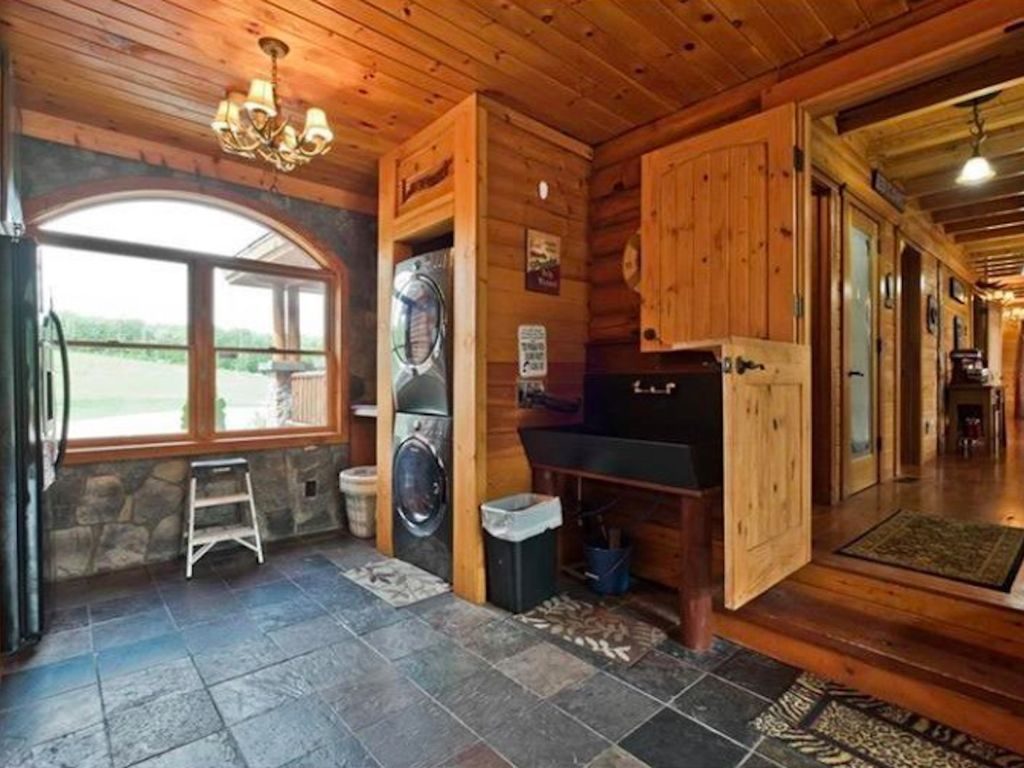 Moose Lake Ranch — lodge and grounds