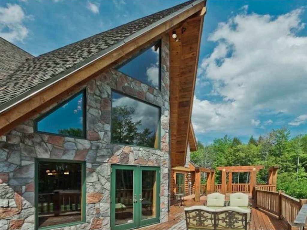 Moose Lake Ranch — lodge and grounds