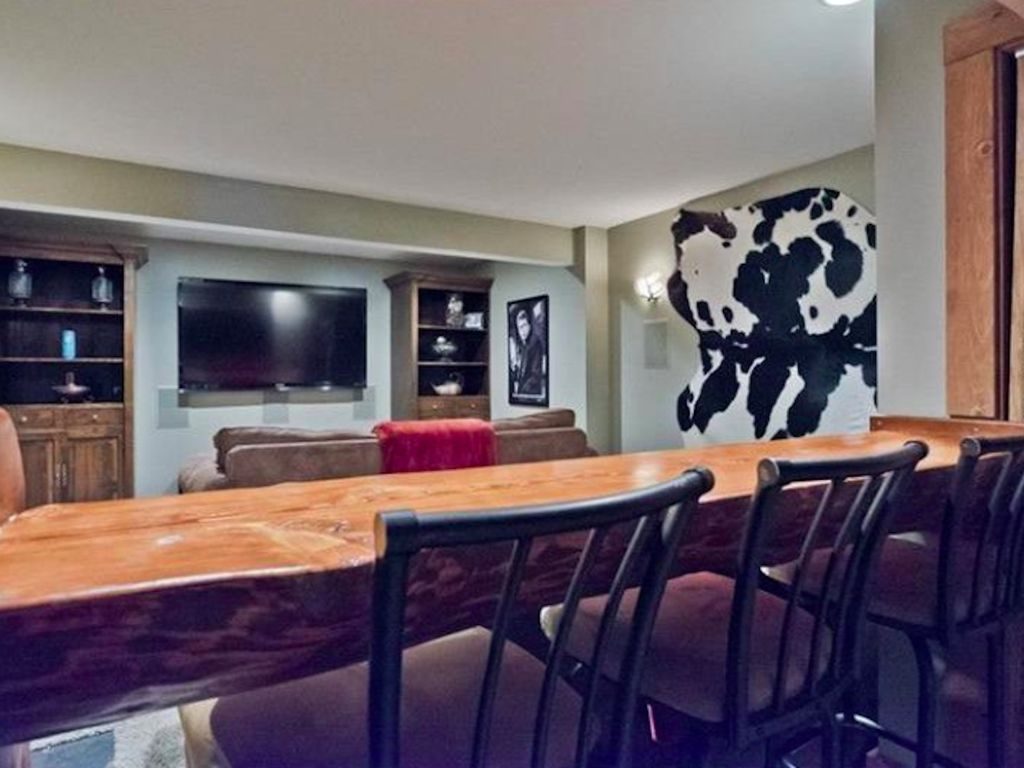 Moose Lake Ranch — lodge and grounds